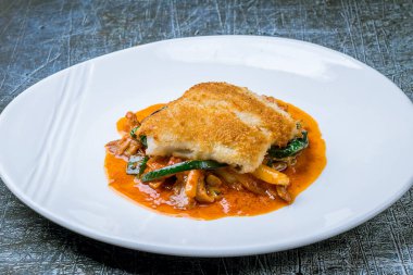 Tabakta pisi balığı.