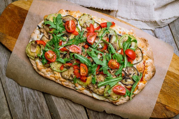 vegetable pizza at the Rome dough, pinsa