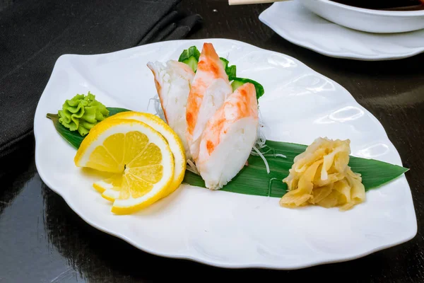 Tabakta saşimi yengeci