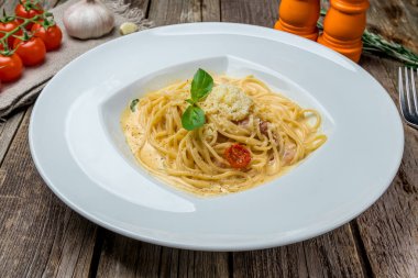 Pastırmalı spagetti.
