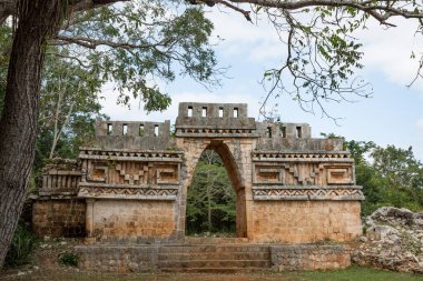 Labna Maya harabelerinde antik Maya kemeri, Yucatan, Meksika