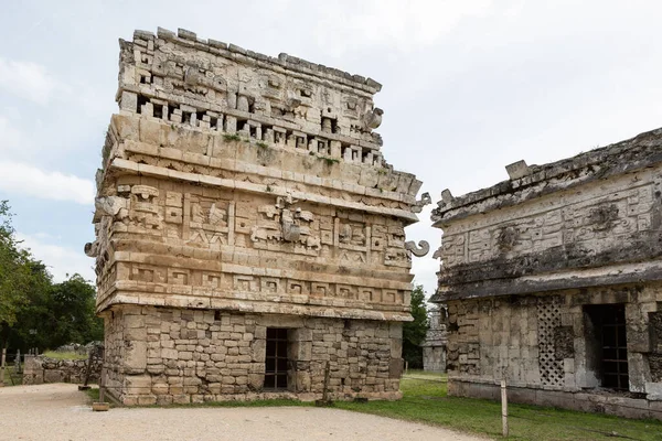 La Iglesia en Las Monjas complejo de edificios, Chichén-Itzá, Yucatán, México — Foto de Stock
