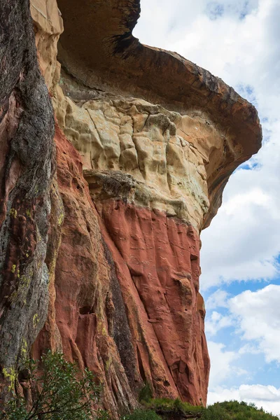 Mushroom Rock en el Parque Nacional Golden Gate Highlands, Estado Libre, Sudáfrica — Foto de Stock