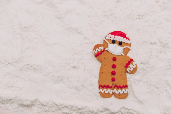 Fondo Minimalista Navidad Con Galletas Jengibre Con Imagen Una Máscara — Foto de Stock