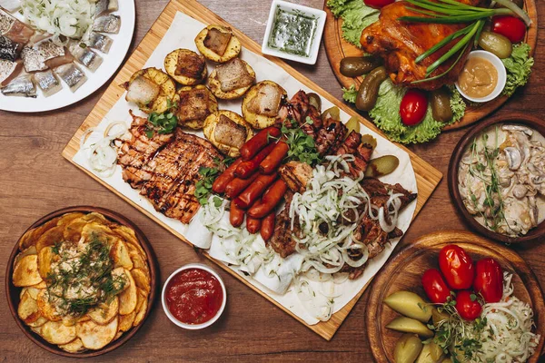 Heerlijke Europese Slavische Keuken Grote Tafel Wachten Gasten Tafel Met — Stockfoto