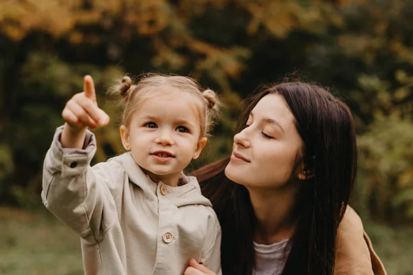 Young Happy Smiling Mom Her Little Daughter Arms Hugging Kissing — Stock Photo, Image