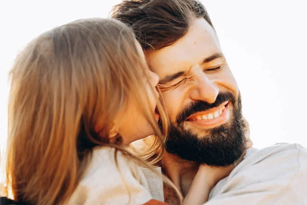 Portrait Daughter Father Who Happily Smiling Embracing — Stock Photo, Image