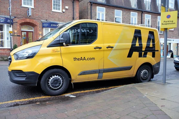 AA (eski adıyla Otomobil Birliği) Ford Transit minibüsü