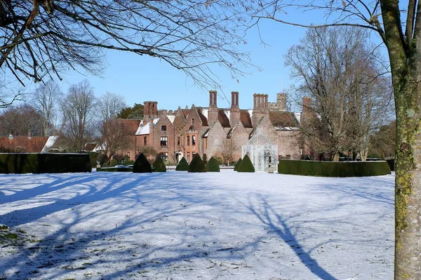Chenies Manor House Tudor Grade Listed Building Winter Snow — Stock Photo, Image