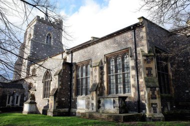 St. Mary Kilisesi, Church Caddesi, Watford. St Mary 's, Watford' un kilisesidir ve St. Albans Anglikan Piskoposluğu 'nun bir parçasıdır..