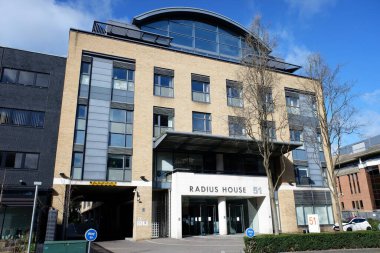 Radius House, 51 Clarendon Yolu, Watford