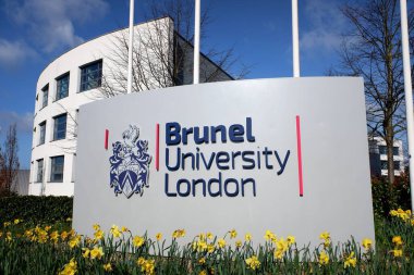 Brunel Üniversitesi Londra giriş tabelası Kingston Lane, Uxbridge
