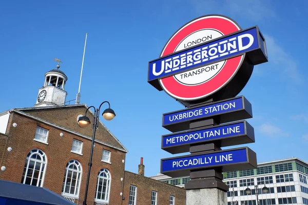 London Underground Roundel Sign Uxbridge Station Signs Metropolitan Piccadilly Lines — Stock Photo, Image