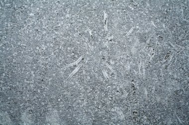 Kabuk taşı kalsiyum tuzundan oluşan bir kireçtaşıdır. İnşaat alanında çok sayıda farklı malzemeler kullanılır. Bunlardan biri deniz kabuğu. Calcareous, ince-gözenekli hamile kabuk, simetrik olarak spiral 