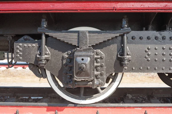 露天博物馆的蒸汽机车 超级技术蒸汽机车 一个巨大的古代在一个永恒的基础上 — 图库照片