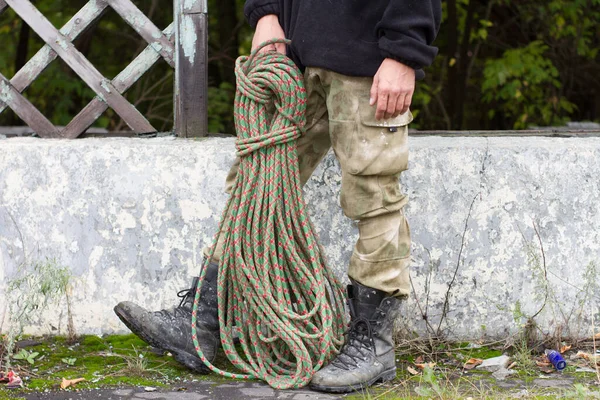 Touw Achtergrond Van Een Oude Tramhalte Met Een Man Zijn — Stockfoto