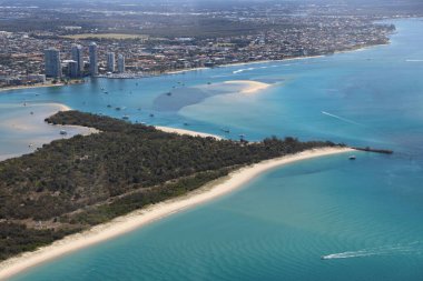 Sky Point Q1 binası Sörf Cenneti