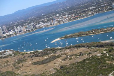 Sky Point Q1 binası Sörf Cenneti