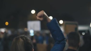 Varşova, Polonya 23.10.2020 - Polands kürtaj yasalarına karşı protesto. Kürtaj yasağını protesto eden kalabalık