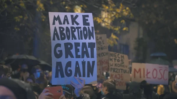 Varsó, Lengyelország 20.10.23. - Tiltakozás a lengyel abortusztörvények ellen. — Stock Fotó