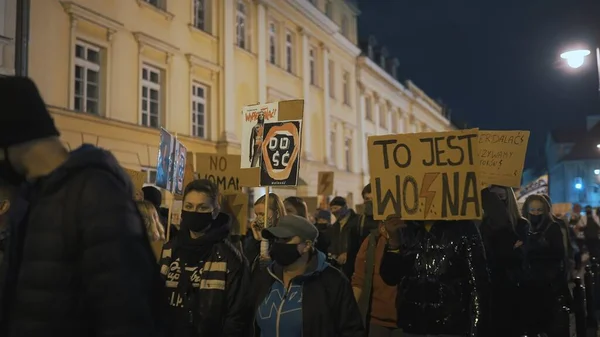 Warsaw, Poland 30.10.2020 - Anti abortion and human rights protest, Womens strike, Crowd of people demonstrating against enforced law forbidding abortion — Stock Photo, Image