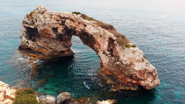  Es Pontas, büyük köprü, doğal kaya kemeri, Mallorca, İspanya