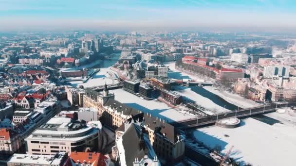 Drone view of the city of Wroclaw, the capital city of Lower Silesian Voivodeship — Vídeo de Stock