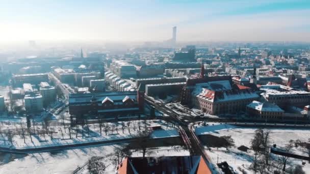 Aerial view of Market Square in the old city of Wroclaw. Panorama of Europe — Vídeo de Stock