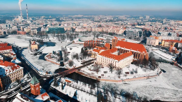 Aerial View Of The City Center And The Odra River In The City Of Wroclaw, Poland — стокове фото