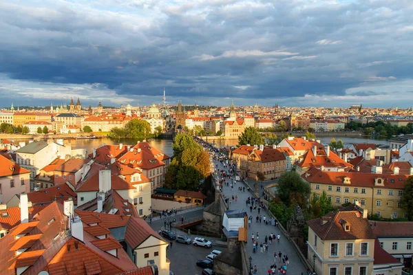 Beautiful Panorama Charles Bridge Rays Setting Sun Prague Czech Republic — Stock Photo, Image