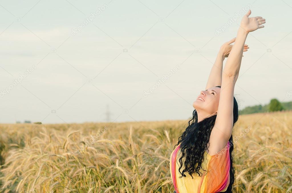 Resultado de imagen para mirando hacia arriba en el campo