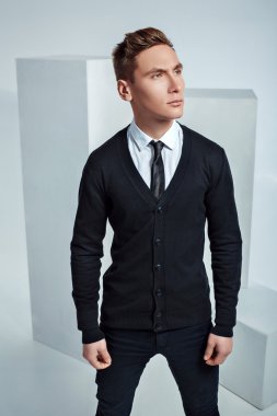 yakışıklı genç işadamı