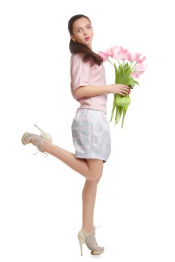 Lale buketi kadınla