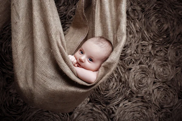 Lindo bebé recién nacido — Foto de Stock
