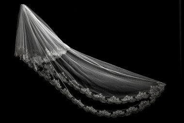 siyah arka plan üzerine peçe 