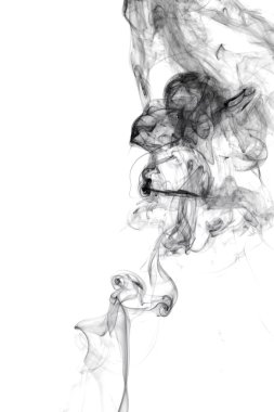 Beyaz arkaplanda siyah duman