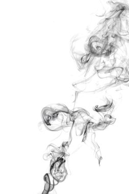 Beyaz arkaplanda siyah duman