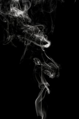 dumanı siyah arkaplanda