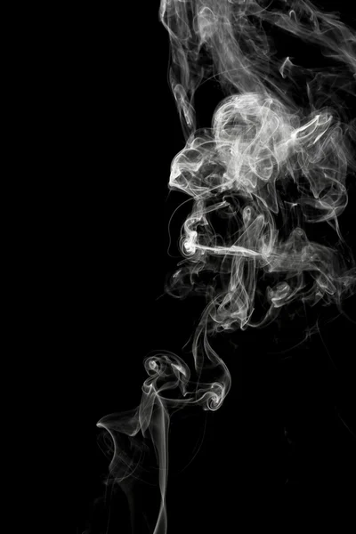 Fumaça em um fundo preto — Fotografia de Stock