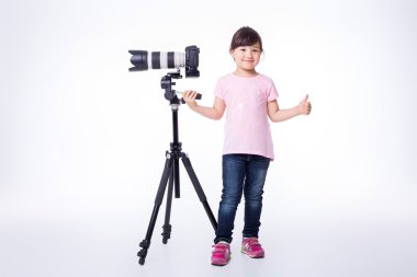 fotoğraf makinesi ile küçük kız