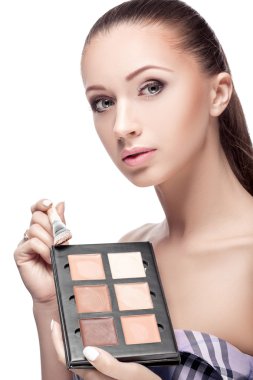 esmerler için makyaj