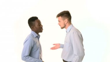 iki genç işadamı konuşuyor