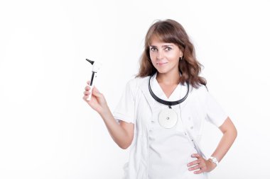 Doktor Ent mastar tutuyor 