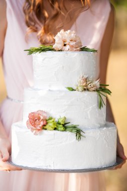 gelin düğün pastası holding