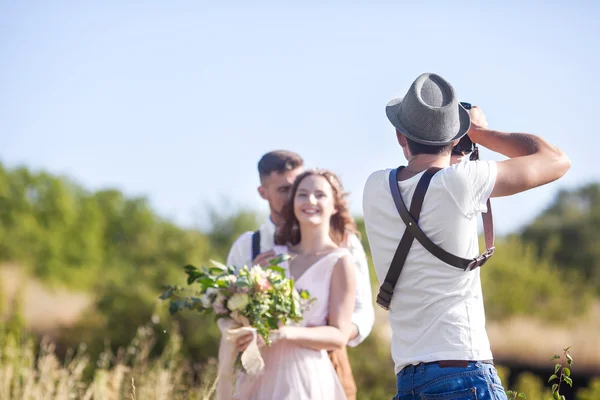 Fotógrafo en acción — Foto de Stock