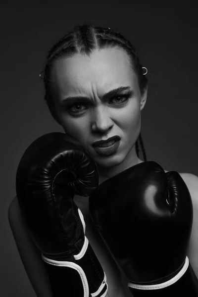 Retrato de glamour boxeador femenino — Foto de Stock