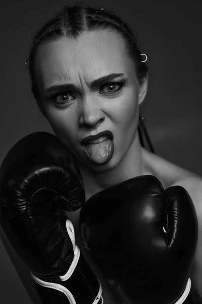 Portret czarującej bokserki — Zdjęcie stockowe