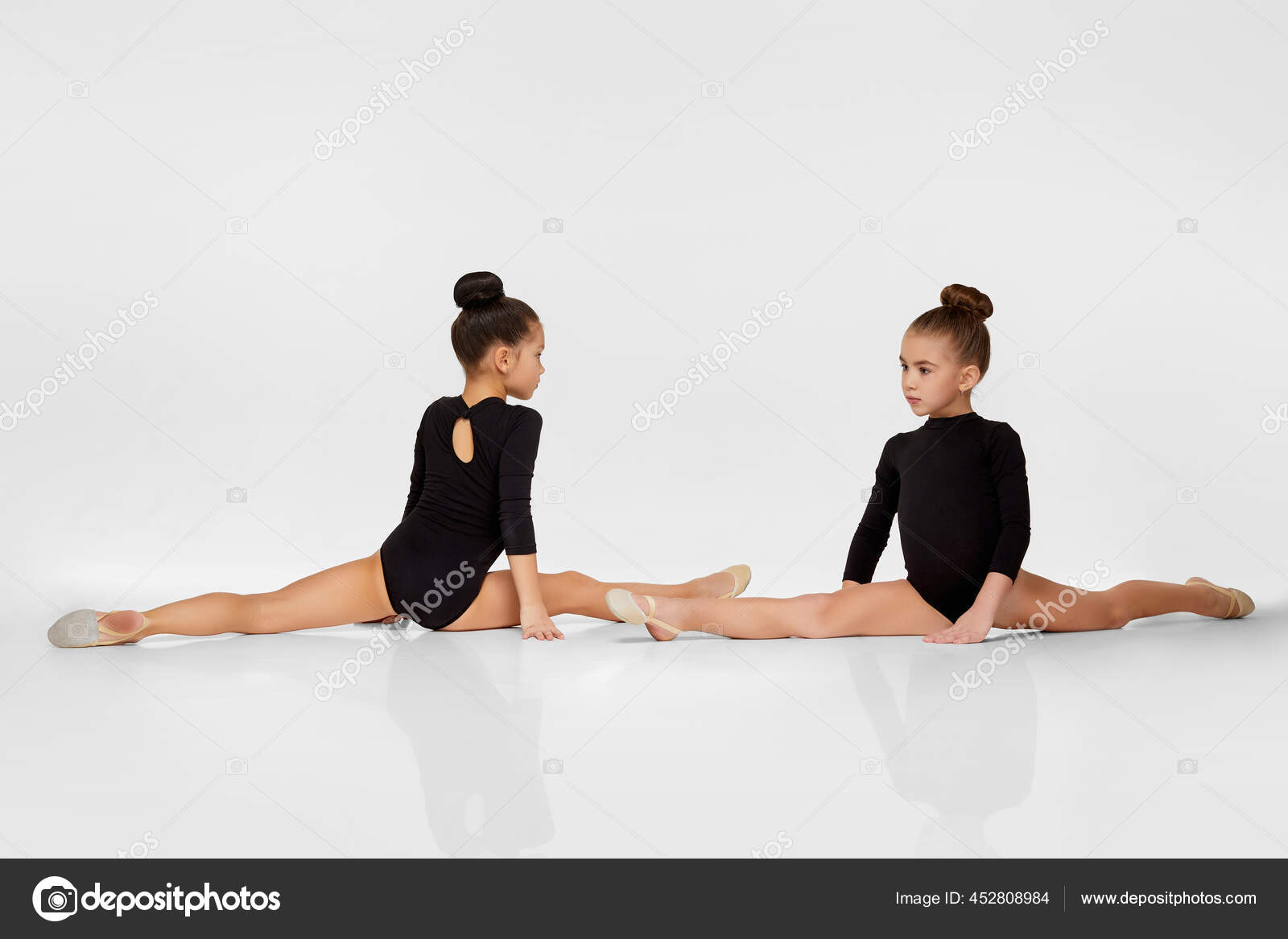 Flexible young girl posing gymnastic Cut Out Stock Images & Pictures - Alamy