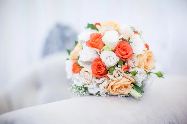 Beautiful wedding bouquet — Stock Photo, Image