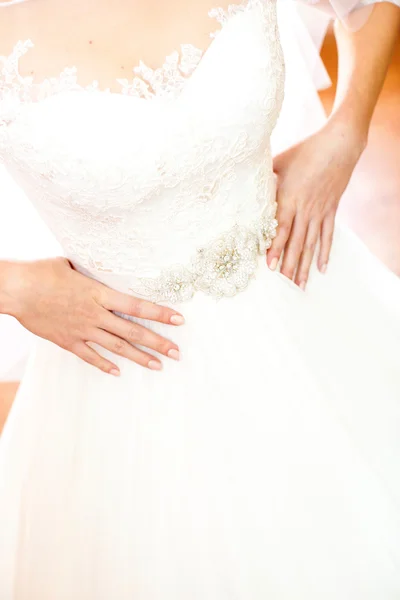 Boda de manos de novia — Foto de Stock